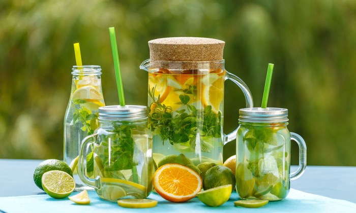 Detox Water: Best Recipes For Body Cleanse - SOLANCHA